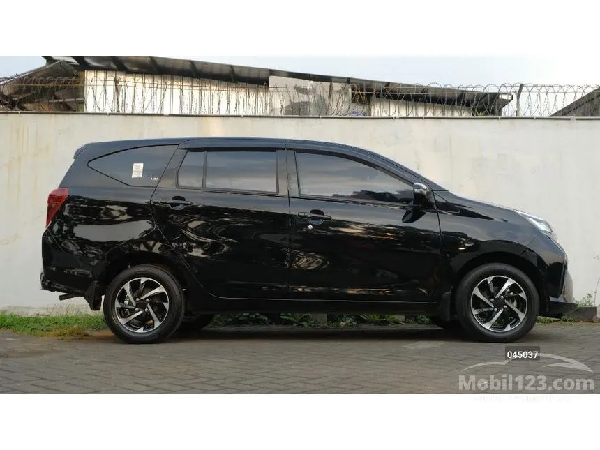 2023 Daihatsu Sigra R MPV