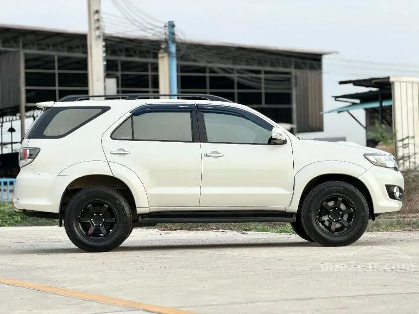 2015 Toyota FORTUNER V SUV
