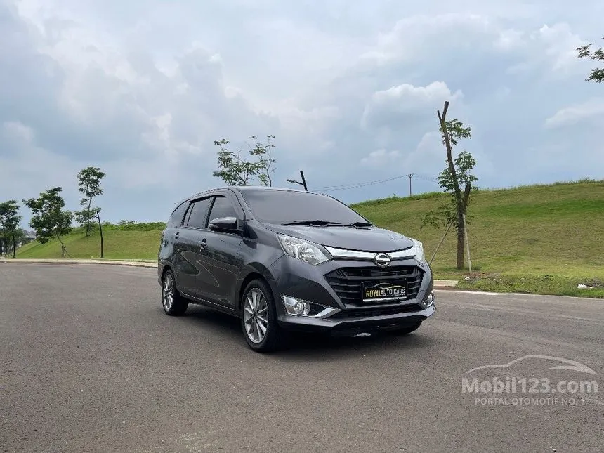 Jual Mobil Daihatsu Sigra 2017 R 1.2 di Banten Automatic MPV Abu