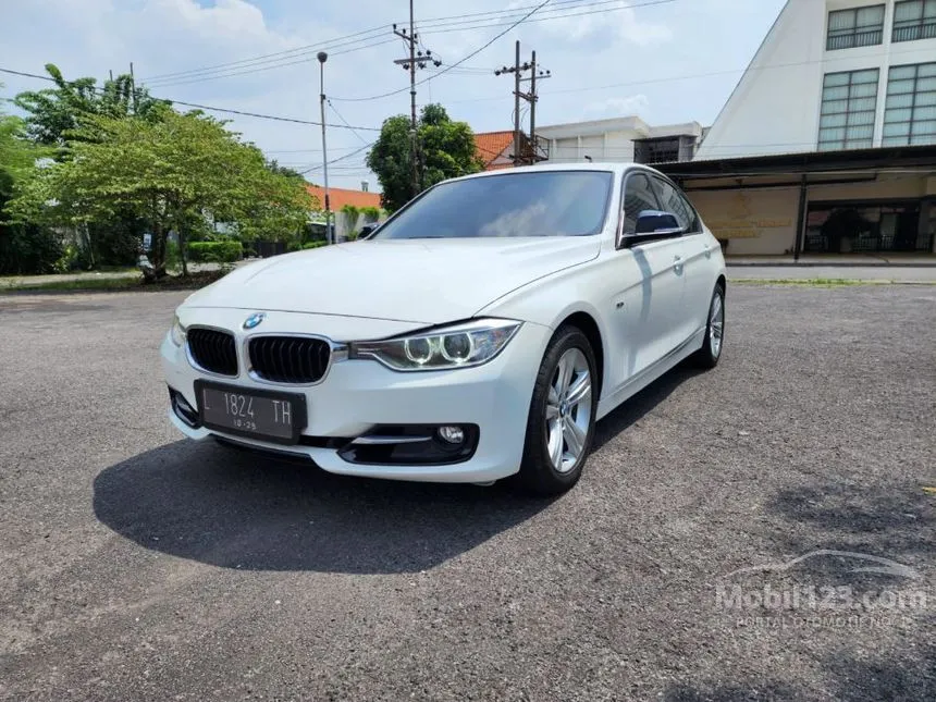 2013 BMW 320i Sport Sedan