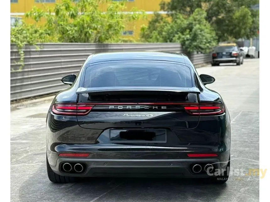 2017 Porsche Panamera 4S Hatchback