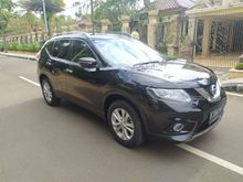 2016 Nissan X-Trail 2.0 T32 SUV hitam Automatic power back door low km 33 ribu cuakep