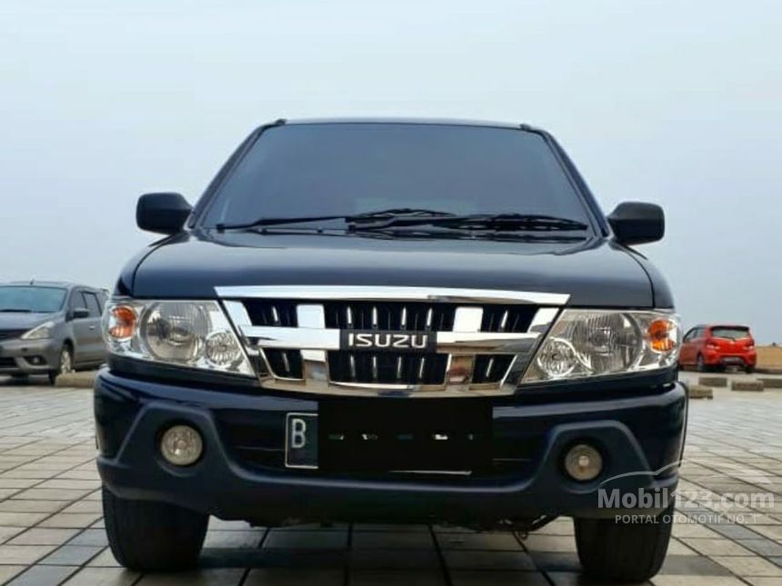 Jual Mobil  Isuzu  Panther  2021 LV  2 5 di Jawa Barat Manual 