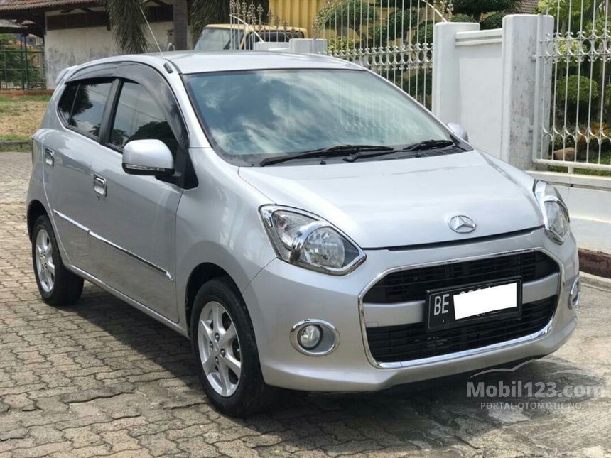 Jual Mobil Daihatsu Ayla 2015 X 1.0 di Lampung Manual Hatchback Silver