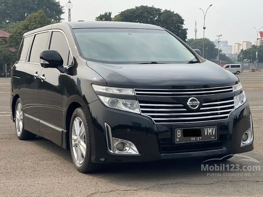 Jual Mobil Nissan Elgrand 2013 Highway Star 2.5 di DKI Jakarta Automatic MPV Hitam Rp 295.000.000