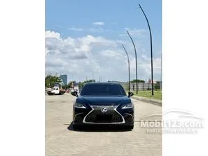 2021 Lexus ES 300h 2.5 Ultra Luxury Sedan