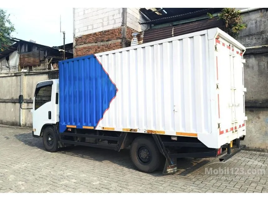 2025 Isuzu Elf NLR L Truck