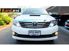 2015 Toyota Fortuner 3.0 (ปี 12-15) V SUV AT