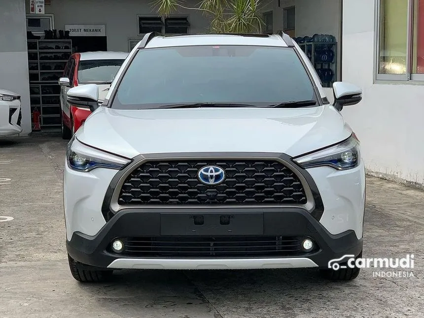 Jual Mobil Toyota Corolla Cross 2024 Hybrid 1.8 di DKI Jakarta Automatic Wagon Putih Rp 450.000.000