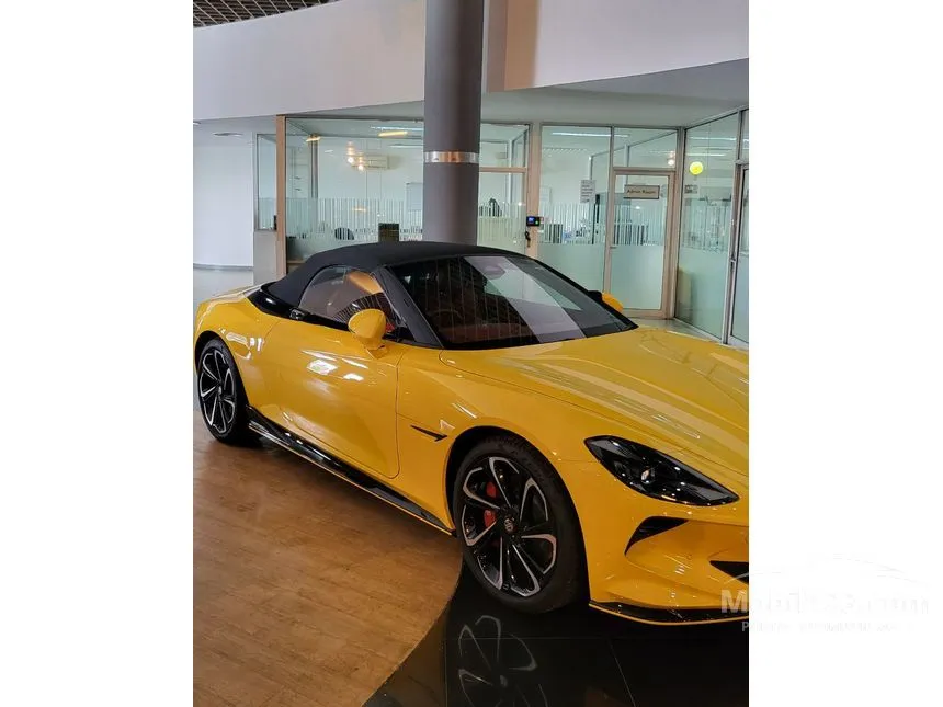 Jual Mobil MG Cyberster 2024 di DKI Jakarta Automatic Convertible Kuning Rp 1.688.000.000