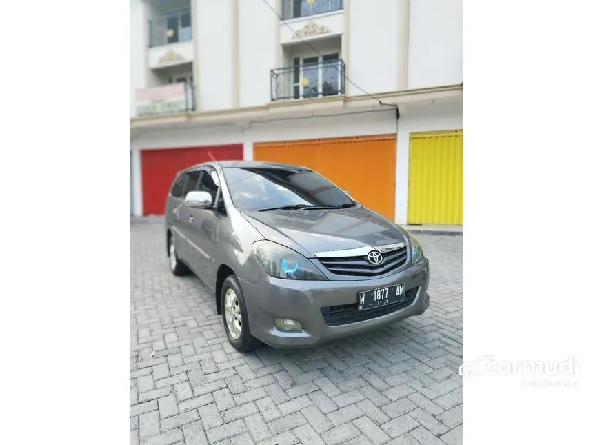 Jual Mobil Toyota Kijang Innova 2009 G Luxury 2.0 di Jawa Timur Automatic MPV Abu
