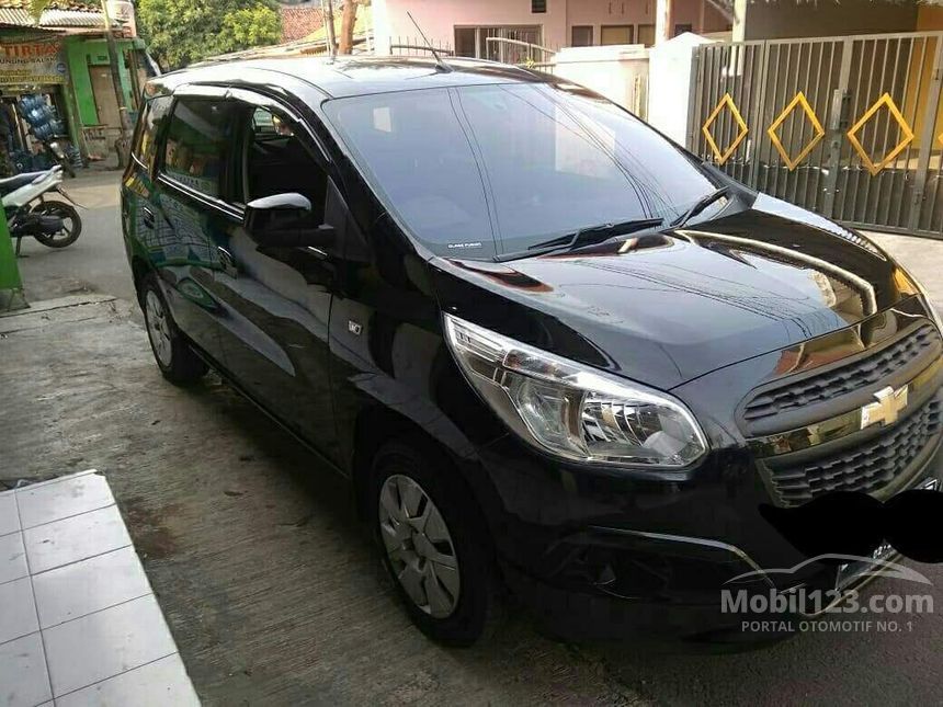 Jual Mobil  Chevrolet  Spin  2014 LS 1 5 di DKI Jakarta  