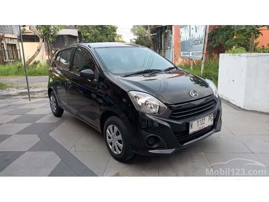 Jual Mobil Daihatsu Ayla 2022 D 1.0 di Jawa Timur Manual Hatchback Hitam Rp 95.000.000