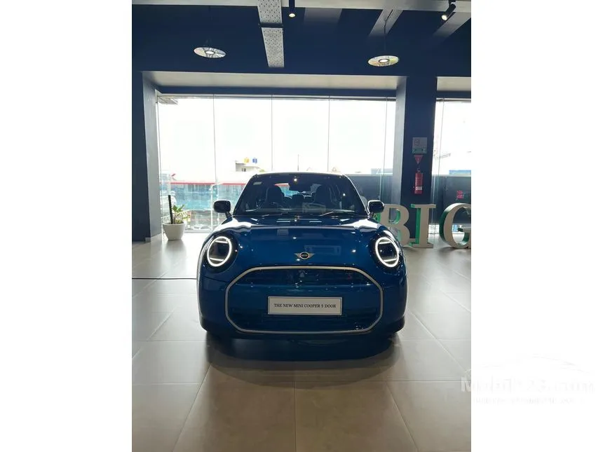 2024 MINI Cooper S 5 Door Hatchback