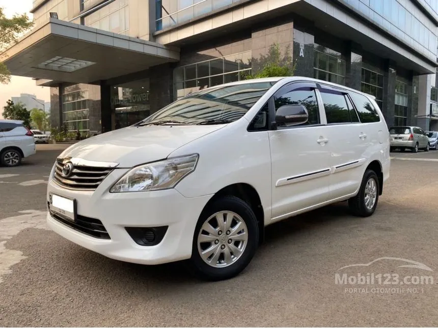 Jual Mobil Toyota Kijang Innova 2013 E 2.0 di DKI Jakarta Automatic MPV Putih Rp 123.000.000