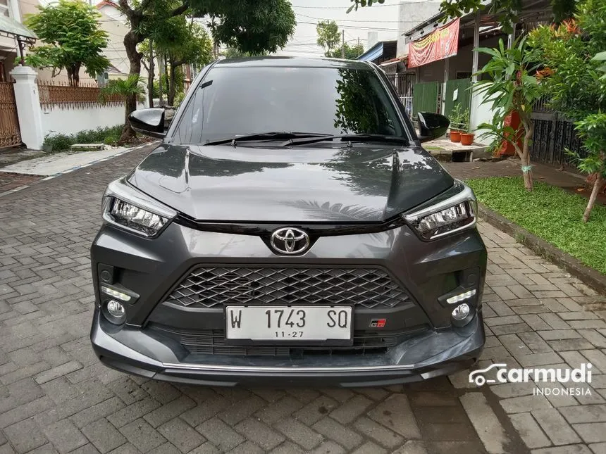 Jual Mobil Toyota Raize 2022 GR Sport 1.0 di Jawa Timur Automatic Wagon Abu