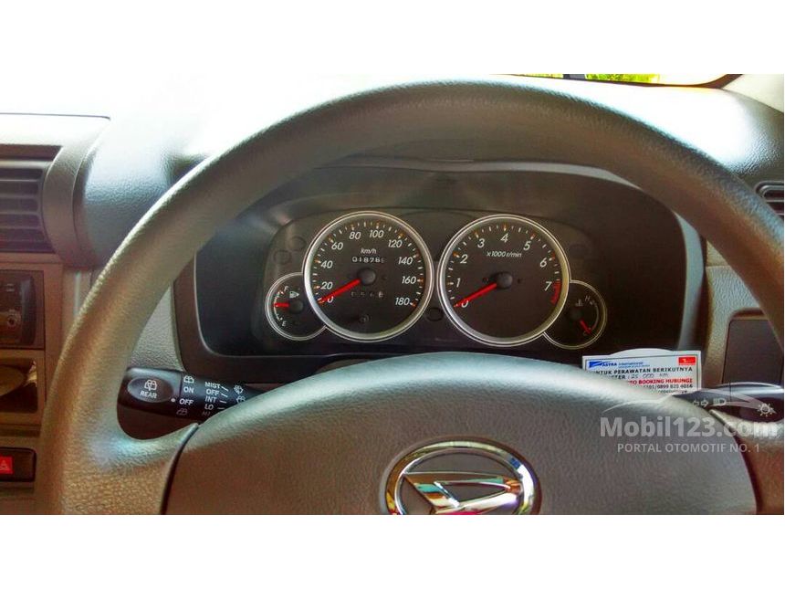 2011 Daihatsu Xenia Xi DELUXE+ MPV