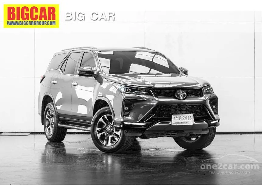2023 Toyota FORTUNER Leader V SUV