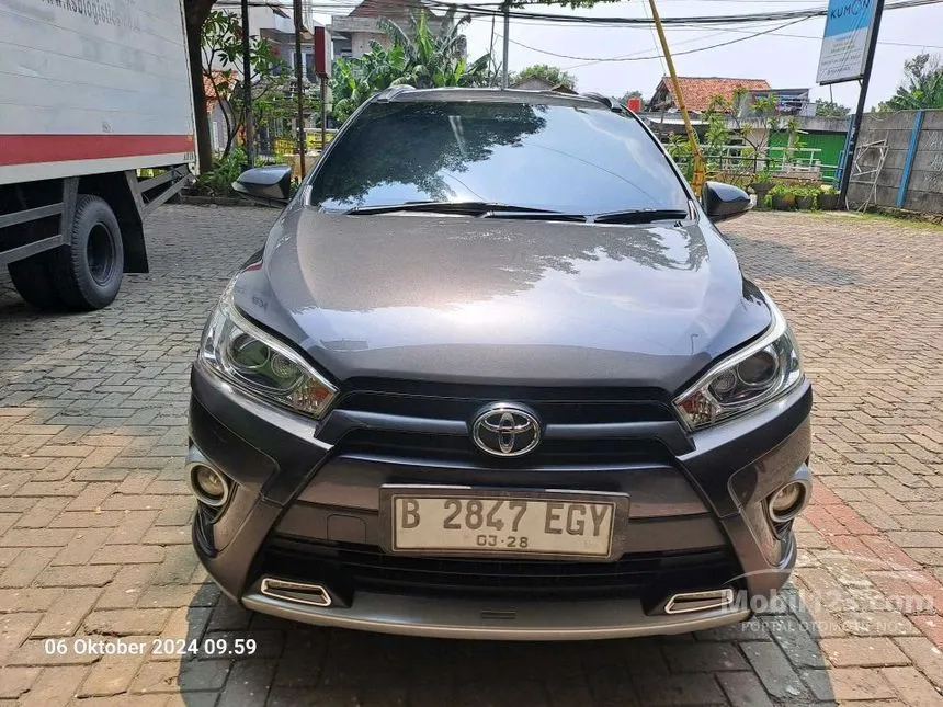 Jual Mobil Toyota Yaris 2017 TRD Sportivo Heykers 1.5 di Jawa Barat Automatic Hatchback Abu