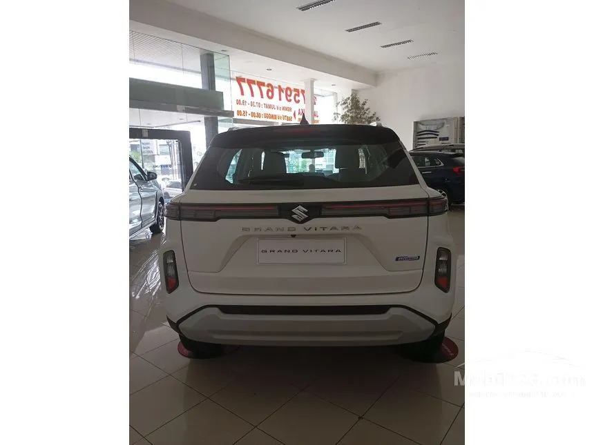Jual Mobil Suzuki Grand Vitara 2024 MHEV GX 1.5 di Jawa Barat Automatic SUV Putih Rp 345.400.000