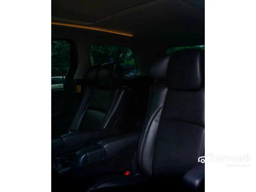 2013 Toyota Alphard G MPV