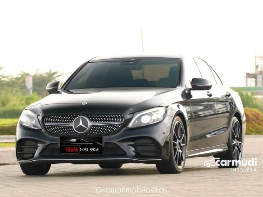 2021 Mercedes-Benz C300 AMG Line Sedan