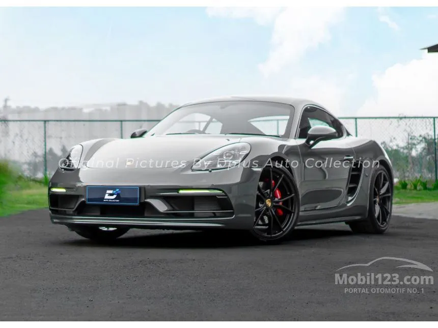 2024 Porsche 718 Cayman S Coupe