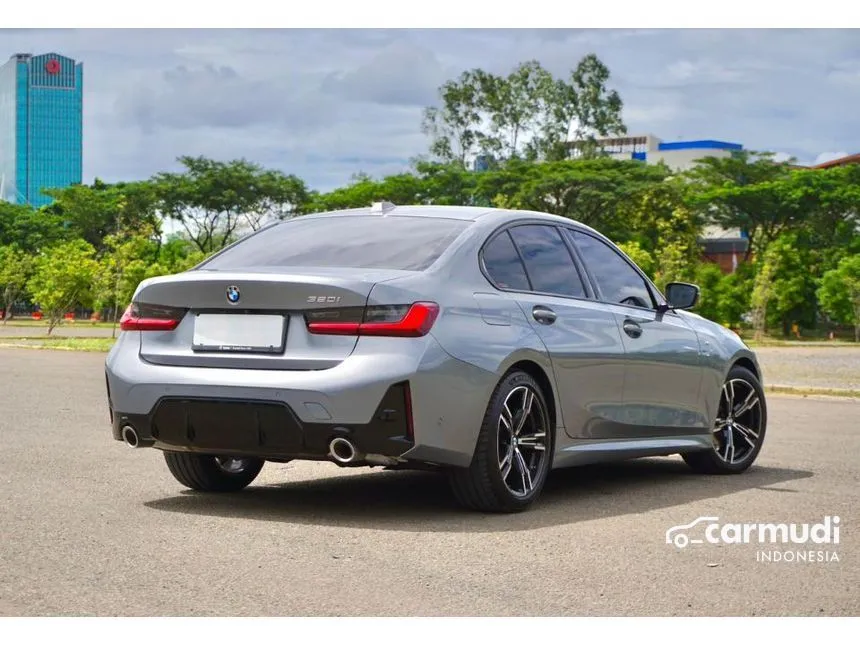 2024 BMW 320i M Sport Sedan