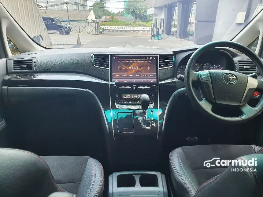 2013 Toyota Alphard GS MPV