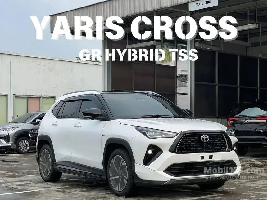 Jual Mobil Toyota Yaris Cross 2025 S HV (2 Tone) with GR Parts Aero Pkg (Prem clr) 1.5 di DKI Jakarta Automatic SUV Putih Rp 425.700.000