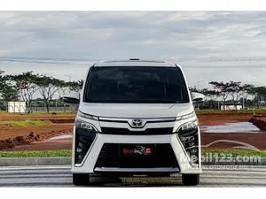2019 Toyota Voxy 2.0 MPV