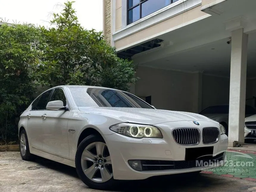 Jual Mobil BMW 528i 2012 2.0 di Jawa Barat Automatic Sedan Putih Rp 225.000.000