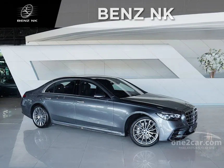 2023 Mercedes-Benz Maybach S580 e Premium Sedan