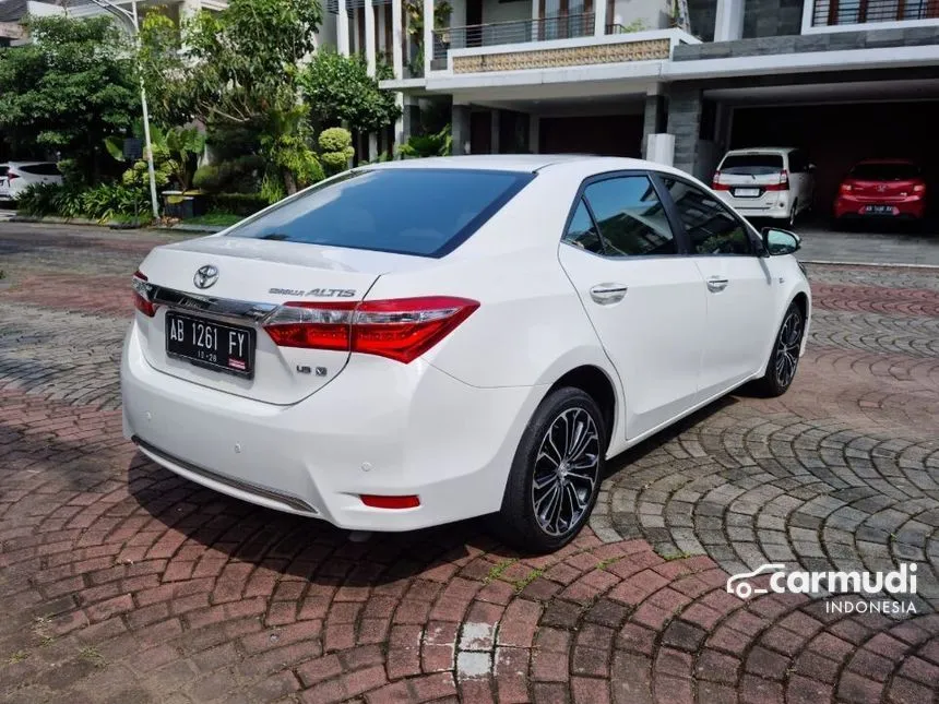 2016 Toyota Corolla Altis V Sedan