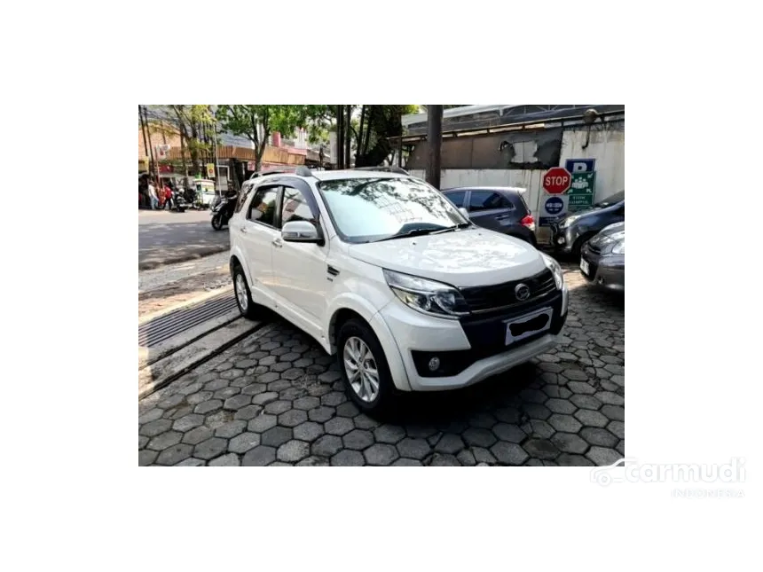 Jual Mobil Daihatsu Terios 2016 R 1.5 di Jawa Barat Manual SUV Putih Rp 162.000.000