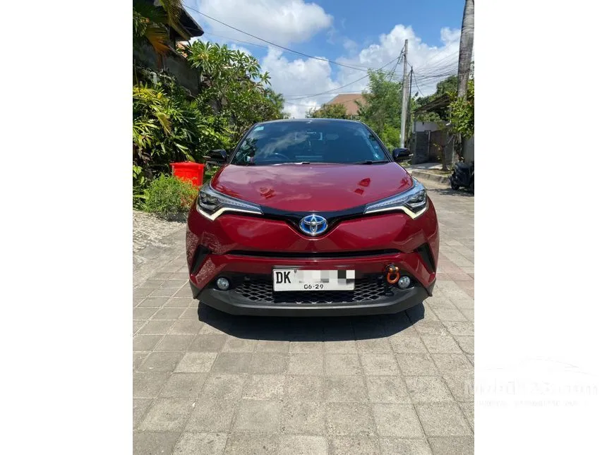 2019 Toyota C-HR Hybrid (2 Tone) SUV