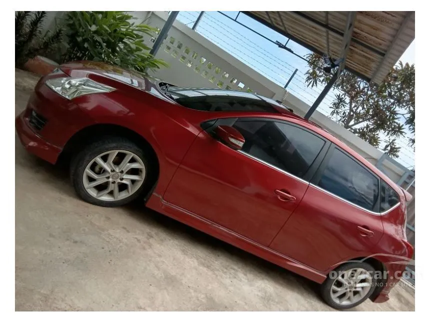 2013 Nissan PULSAR V Sunroof Navi Hatchback