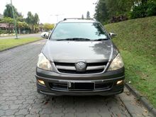 ual Toyota Kijang Innova G Bensin AT 2007 Abu Abu Metalik,DP 20 Jt Kondisi Mulus