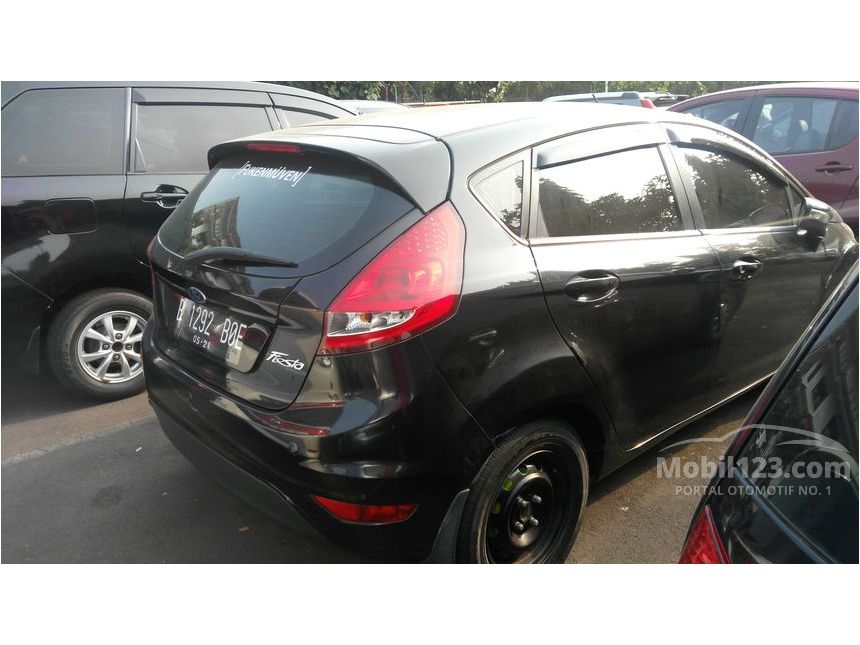 Jual Mobil  Ford  Fiesta  2011 Trend 1 4 di DKI Jakarta 