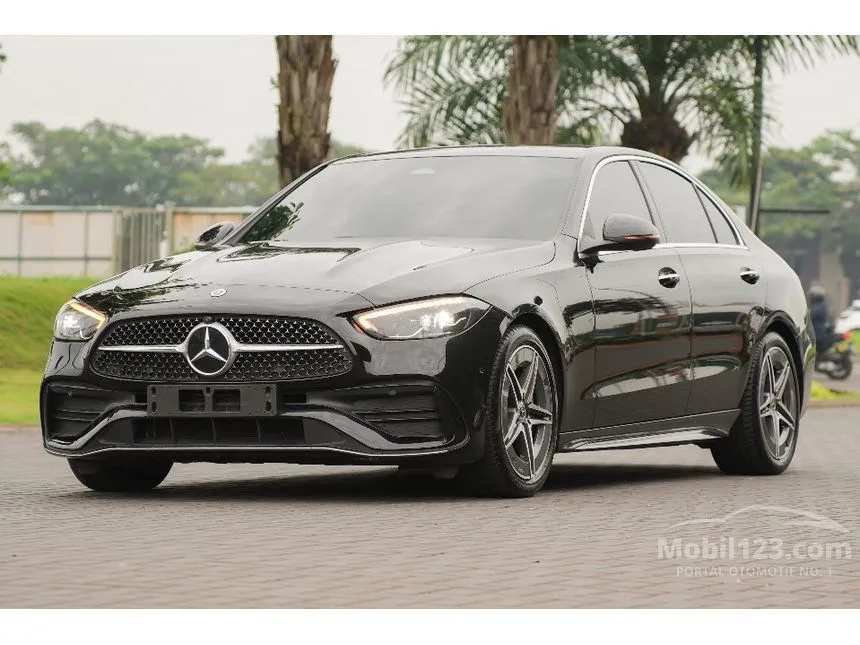 2023 Mercedes-Benz C300 AMG Line Sedan
