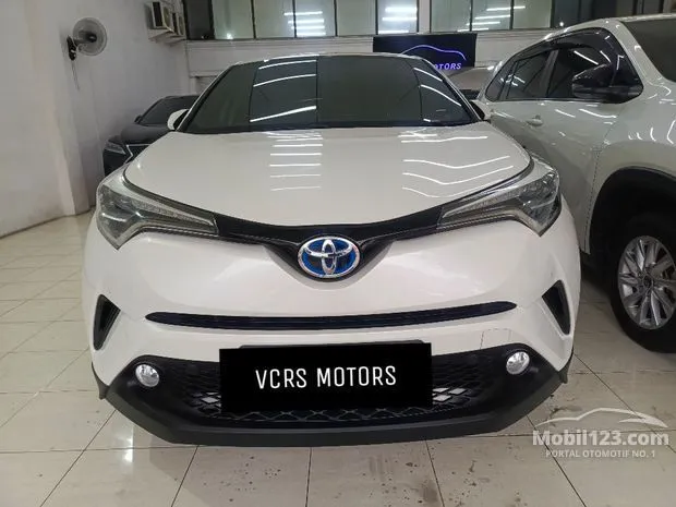 Jual Toyota C-hr Hybrid (1 Tone) Bekas di Indonesia Harga Murah ...
