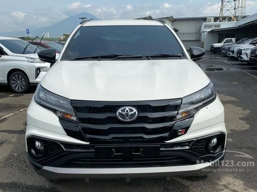 Jual Mobil Toyota Rush 2025 GR Sport 1.5 di Jawa Barat Automatic SUV Putih Rp 233.500.000