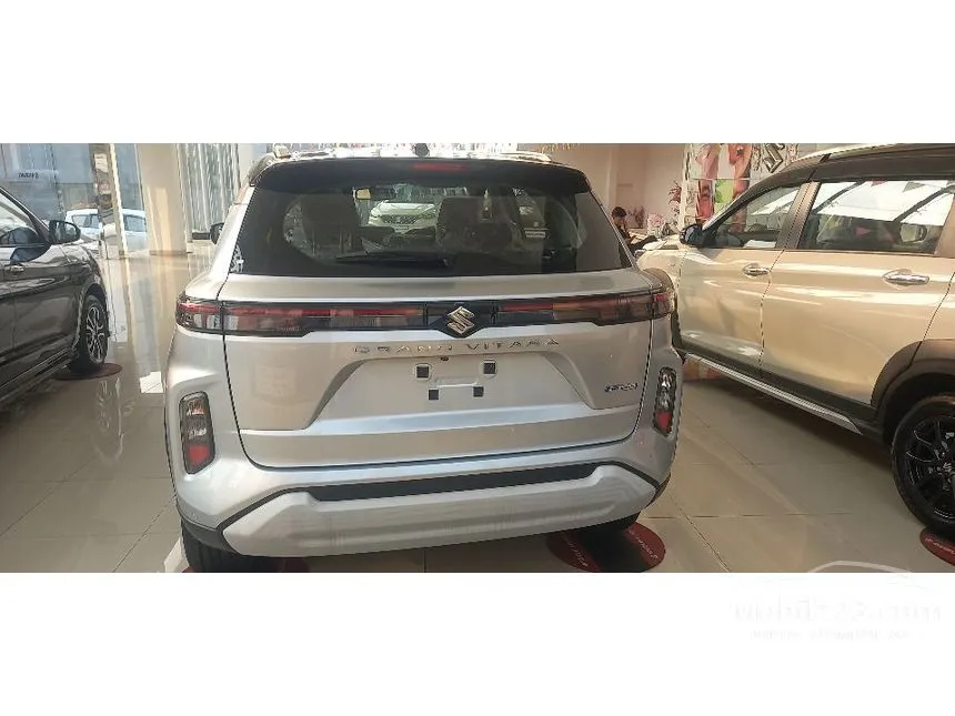 Jual Mobil Suzuki Grand Vitara 2024 MHEV GX Two Tone 1.5 di Banten Automatic SUV Silver Rp 299.998.778
