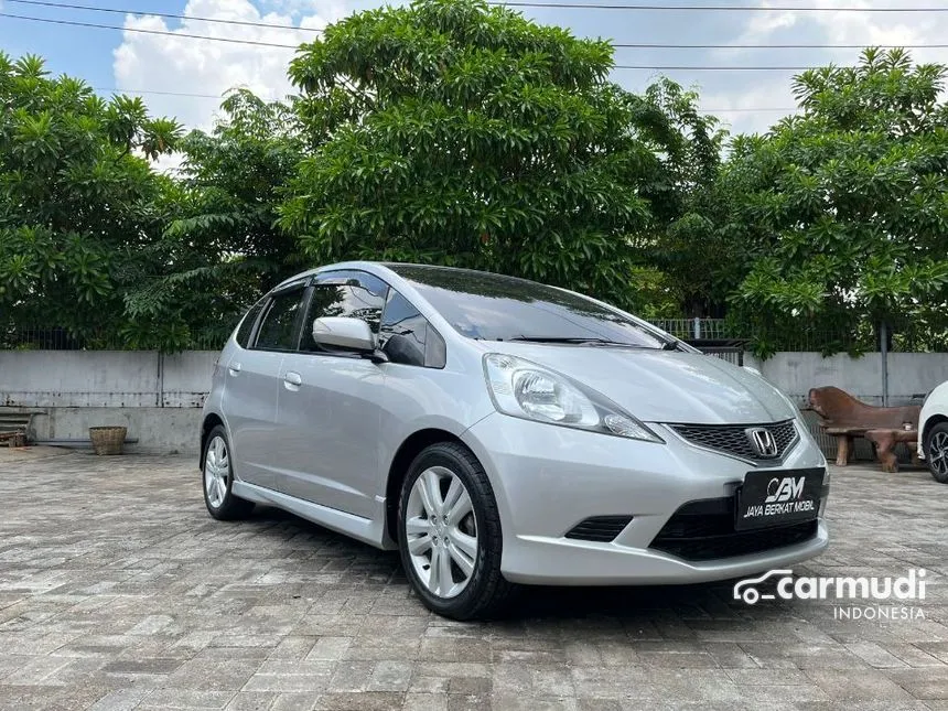 Jual Mobil Honda Jazz 2010 RS 1.5 di Jawa Timur Automatic Hatchback Abu