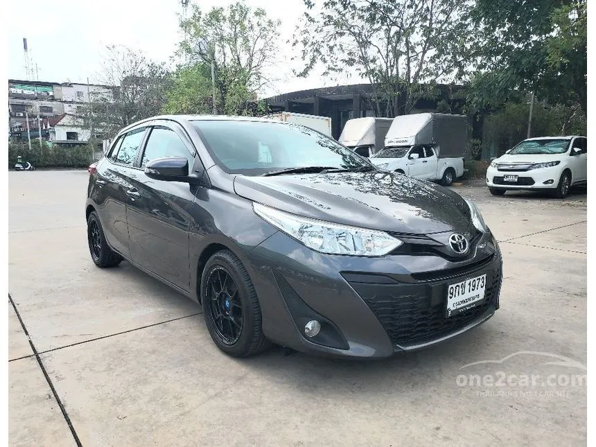 2019 Toyota YARIS E Hatchback