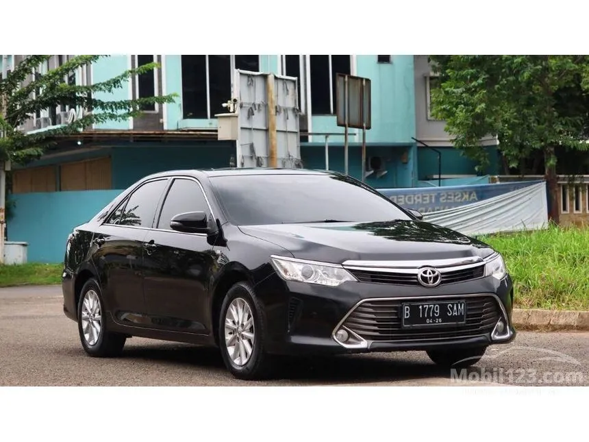 Jual Mobil Toyota Camry 2016 G 2.5 di Banten Automatic Sedan Hitam Rp 200.000.000