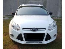 Ford Focus S 2013 Sport hatchback warna putih atau white automatic bekas wanita