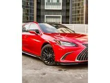 2023 Lexus ES 300h 2.5 Ultra Luxury Sedan