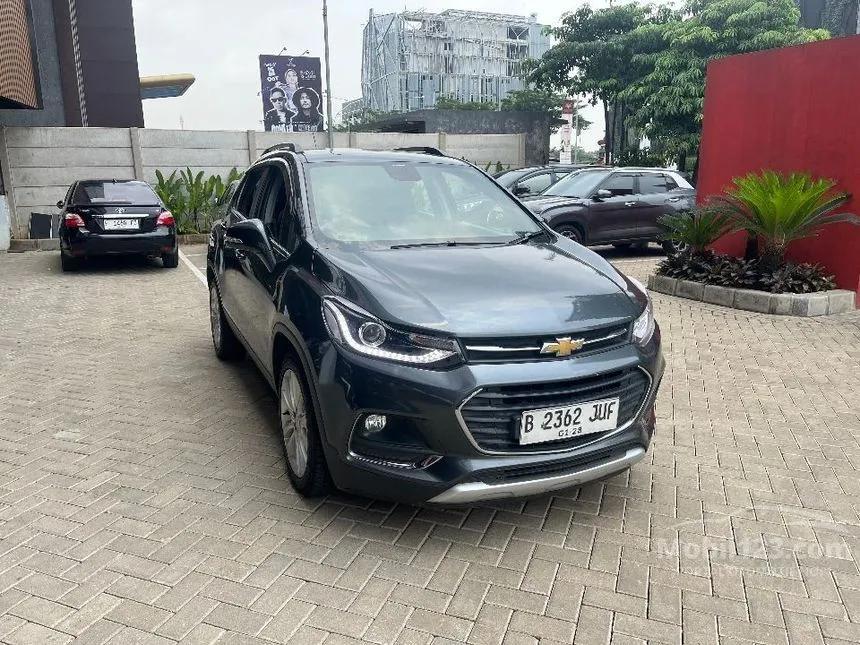 Jual Mobil Chevrolet TRAX 2018 LTZ 1.4 di Banten Automatic SUV Abu