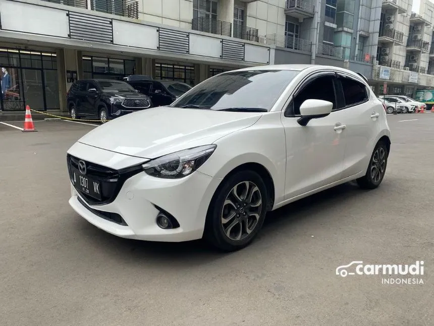 Jual Mobil Mazda 2 2015 GT 1.5 di DKI Jakarta Automatic Hatchback Putih Rp 140.000.000